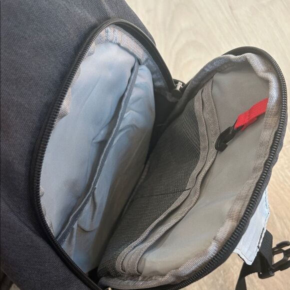 WATERFLY Crossbody Sling Backpack Travel Hiking Chest Bag Daypack - Picture 5 of 6